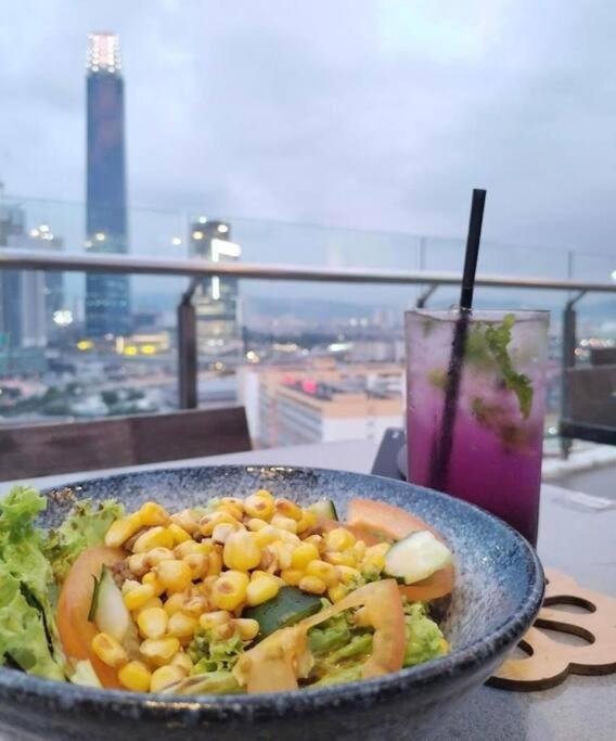 D Majestic Hosted By Tcl 607 * Kuala Lumpur